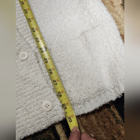 Sweater - Picture 4 of 8